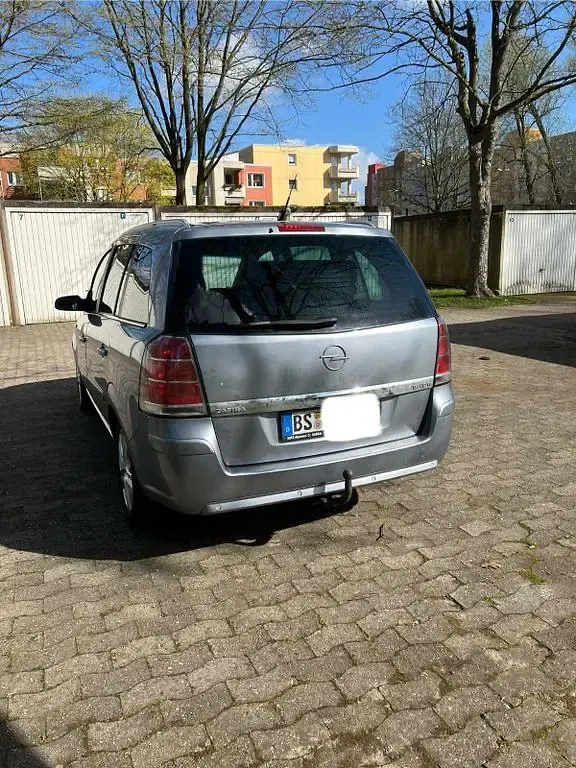 Brugt Opel Zafira Edition 150 HK (110 kW) 2007 Grå MPV