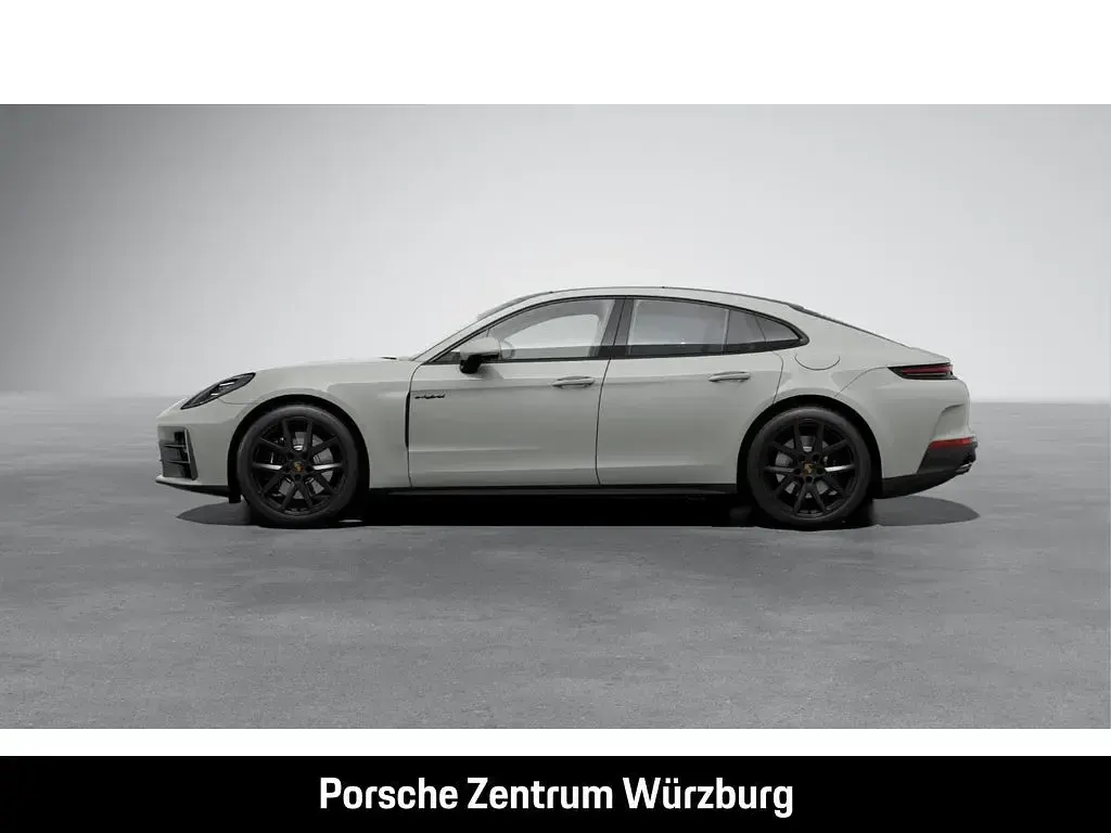 Neu Porsche Panamera 4 470 PS (345 kW) 2026 Weiß Kleinwagen