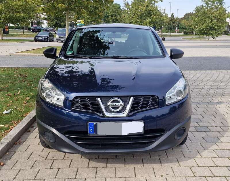 Blau Gebraucht 2012 Nissan Qashqai Visia SUV | 7.600 € (Fairer Preis) - Bild 1/4
