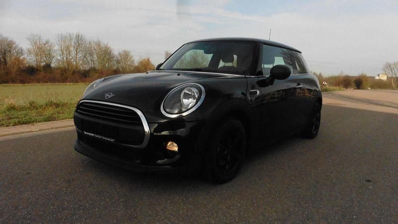 Gebraucht Mini ONE 102 PS (75 kW) 2019 Schwarz Kleinwagen