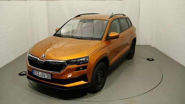 Orange Gebraucht 2024 Skoda Karoq Selection SUV | 33.490 € (Etwas zu teuer) - Bild 1/4