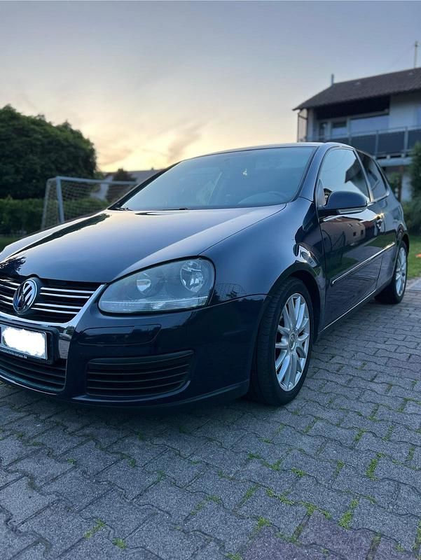Second-hand VW Golf IV 170 CP (125 kW) 2006 Albastru Berlinǎ