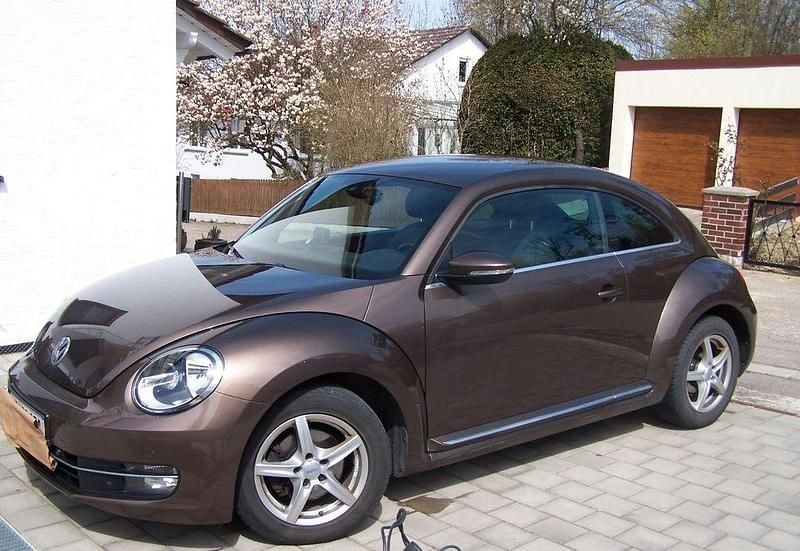 Second-hand VW Beetle 105 CP (77 kW) 2014 Maro Hatchback