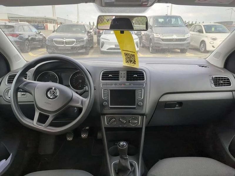 Gebraucht VW Polo Comfortline 90 PS (66 kW) 2016 Reflexsilber metallic Kleinwagen