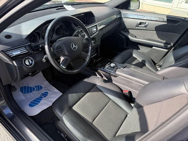 Second-hand Mercedes E300 231 CP (169 kW) 2010 Gri Berlinǎ