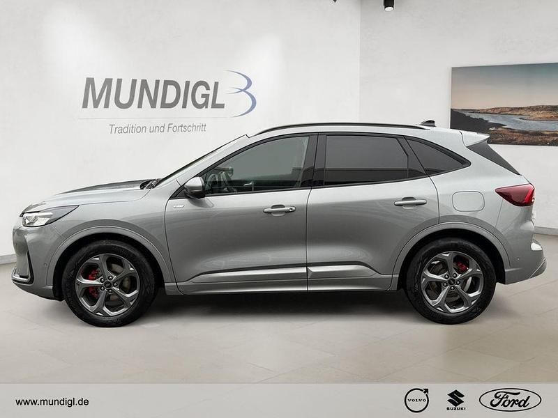 Usado Ford Kuga ST-Line X 152 HP (111 kW) 2024 Prateado SUV
