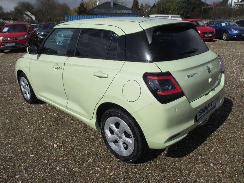 Neu Suzuki Swift Comfort 83 PS (61 kW) 2026 Gelb Kleinwagen