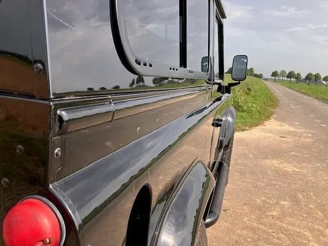 Gebraucht Land Rover Defender SE 122 PS (89 kW) 2007 Schwarz Kombi