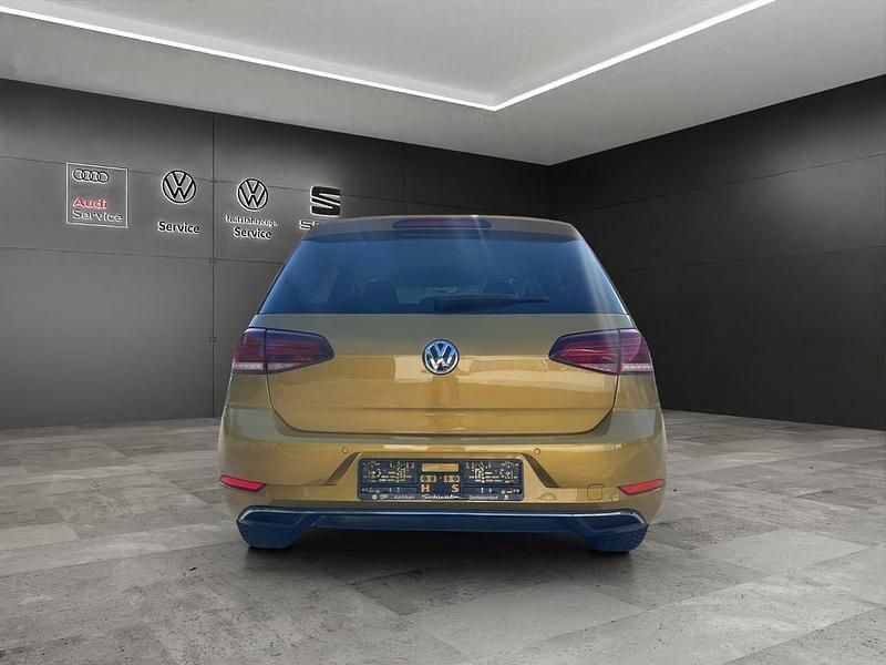Gebraucht VW Golf VII Join 150 PS (110 kW) 2018 Gelb Limousine