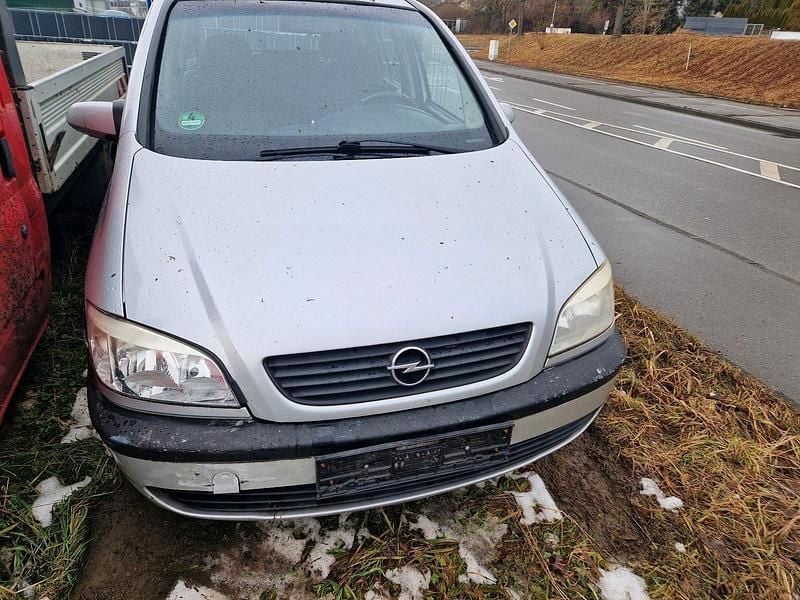Gebraucht 2005 Opel Zafira Van / Kleinbus | 900 € (Superpreis) - Bild 1/4