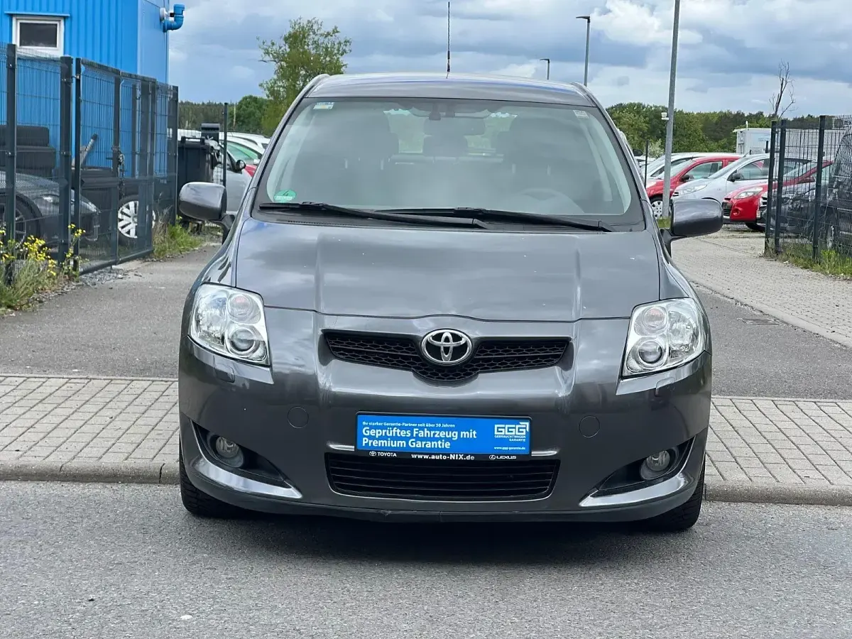 Gebraucht Toyota Auris Executive 124 PS (91 kW) 2007 Grau Kleinwagen