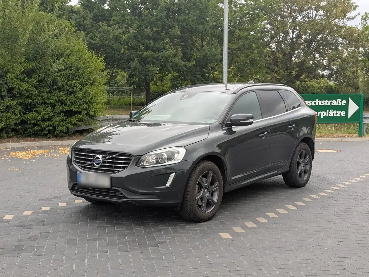 Gebraucht Volvo XC60 163 PS (119 kW) 2013 Grau SUV