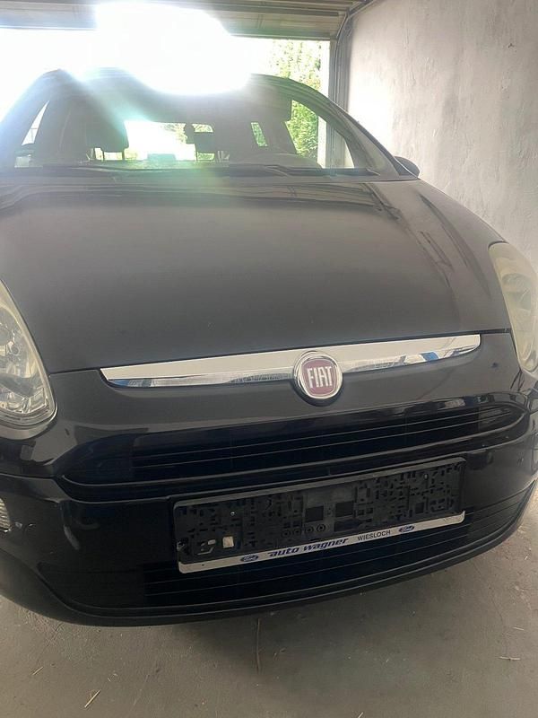 Schwarz Gebraucht 2012 Fiat Grande Punto Kleinwagen | 2.950 € (Fairer Preis) - Bild 1/4