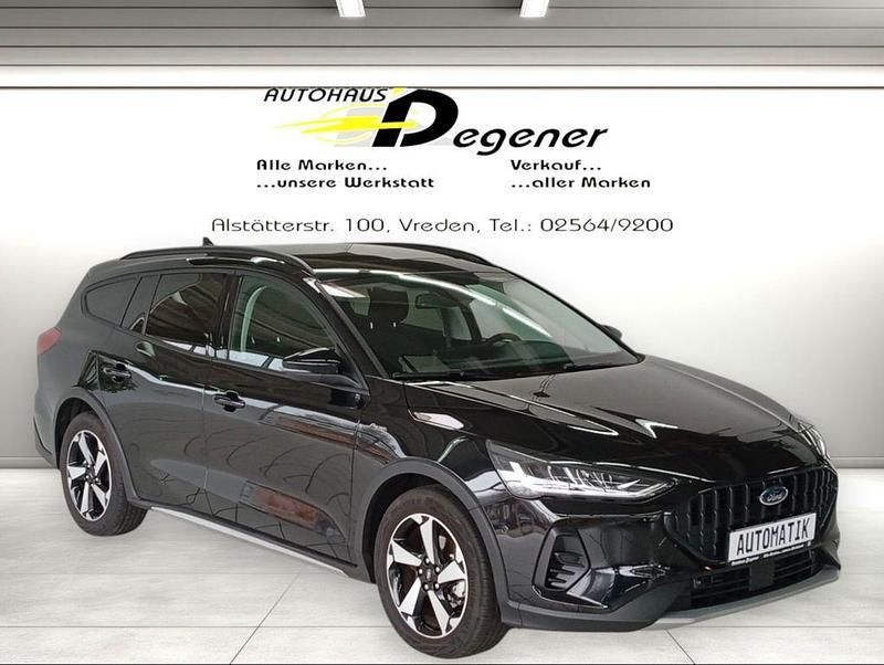 Schwarz Gebraucht 2024 Ford Focus Limousine | 26.697 € (Fairer Preis) - Bild 1/4