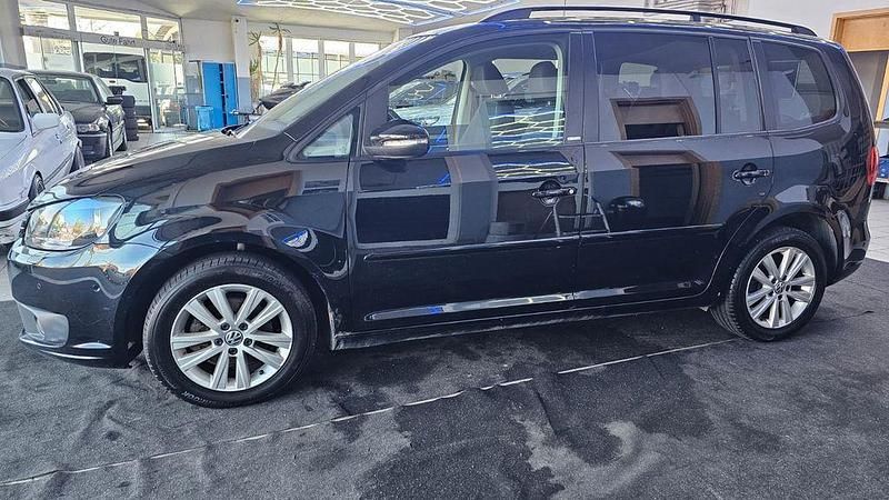 Gebraucht VW Touran Style 105 PS (77 kW) 2012 Schwarz Van / Kleinbus