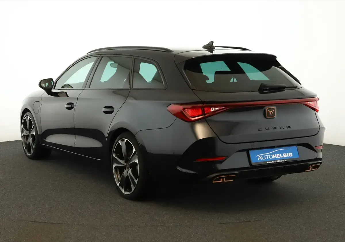 Gebraucht Cupra Leon VZ 245 PS (180 kW) 2022 Asphaltblau metallic