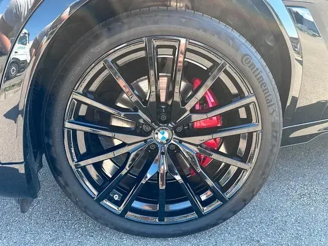 Gebraucht BMW X6 M Sport 286 PS (210 kW) 2025 Schwarz SUV
