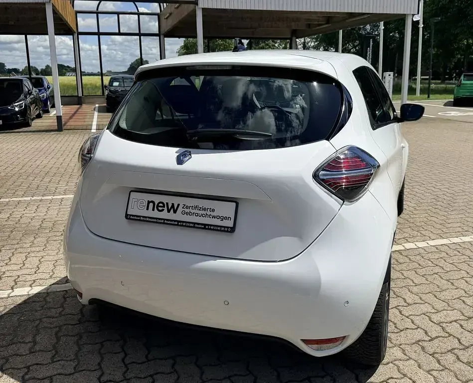 Gebraucht Renault Zoe 50 kW (69 PS) 2023 Weiß Kleinwagen