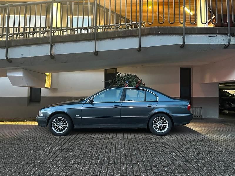 Gebraucht BMW 530 184 PS (135 kW) 2000 Grau Limousine