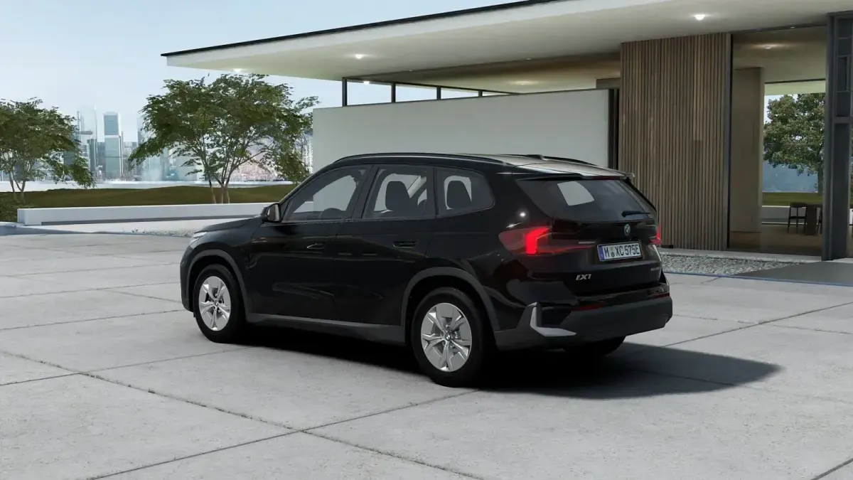 Ny BMW iX1 Performance 150 kW (204 HK) 2026 Sort SUV