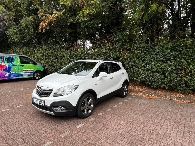 Weiß Gebraucht 2013 Opel Mokka SUV | 6.100 € (Guter Preis) - Bild 1/4