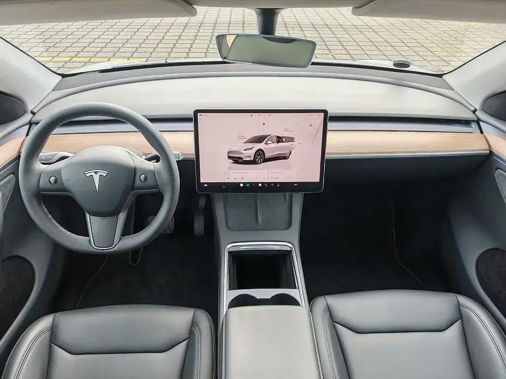 Gebraucht Tesla Model Y Standard Range 219 kW (299 PS) 2023 Weiß SUV
