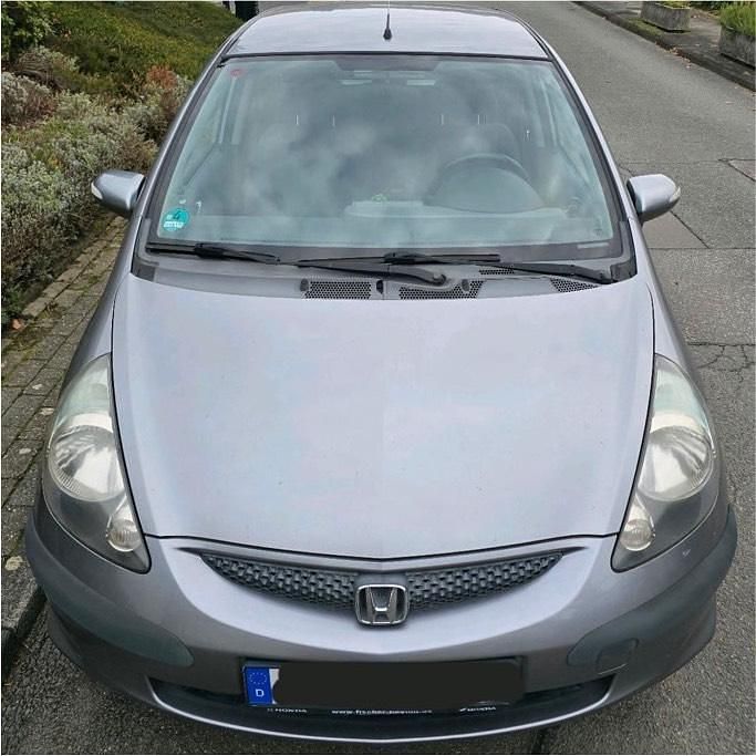 Grau Gebraucht 2005 Honda Jazz Kleinwagen | 3.190 € (Fairer Preis) - Bild 1/4