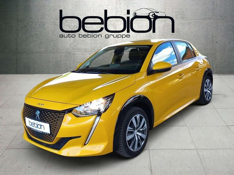 Gelb Gebraucht 2021 Peugeot e-208 Active Kleinwagen | 15.980 € (Fairer Preis) - Bild 1/4