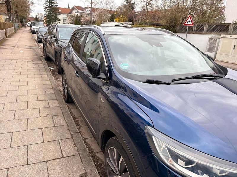 Gebraucht Renault Kadjar Bose Edition 131 PS (96 kW) 2016 Blau SUV