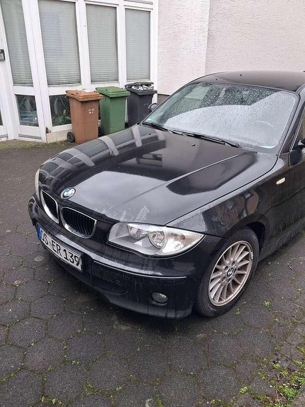 Gebraucht BMW 116 116 PS (85 kW) 2005 Schwarz Kleinwagen