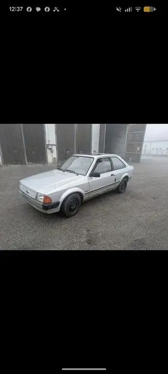 Gebraucht Ford Escort 69 PS (50 kW) 1984 Silber Coupé
