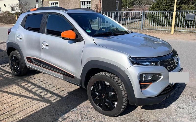 Gebraucht Dacia Spring Comfort Plus 33 kW (45 PS) 2022 Silber Kleinwagen