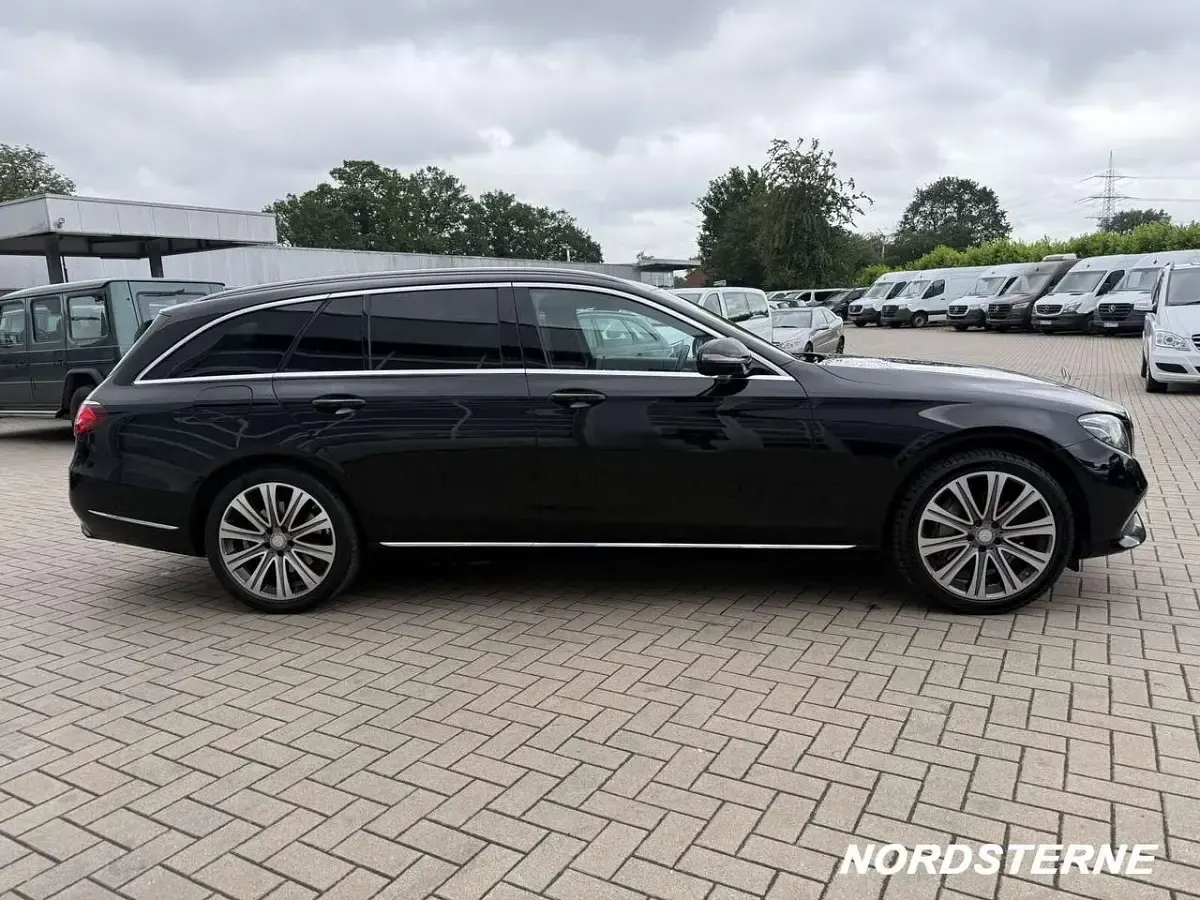 Gebraucht Mercedes E350 Exclusive 258 PS (189 kW) 2017 Obsidianschwarz Kombi