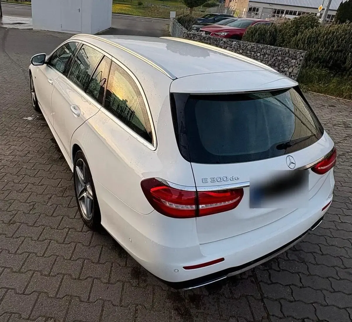 Gebraucht Mercedes E300 AMG line 306 PS (225 kW) 2019 Weiß Kombi