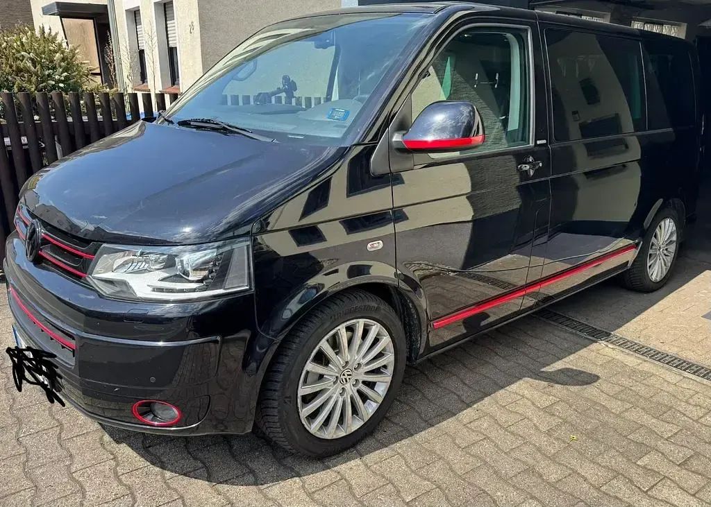 Gebraucht VW Multivan Comfortline 179 PS (131 kW) 2012 Schwarz Van / Kleinbus