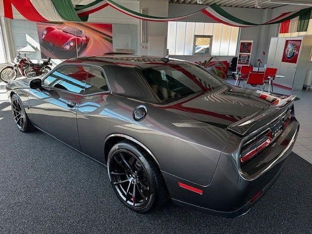 Gebraucht Dodge Challenger 377 PS (277 kW) 2023 Grau Coupé