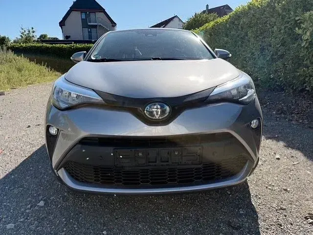 Gebraucht Toyota C-HR Team 152 PS (111 kW) 2022 Grau SUV