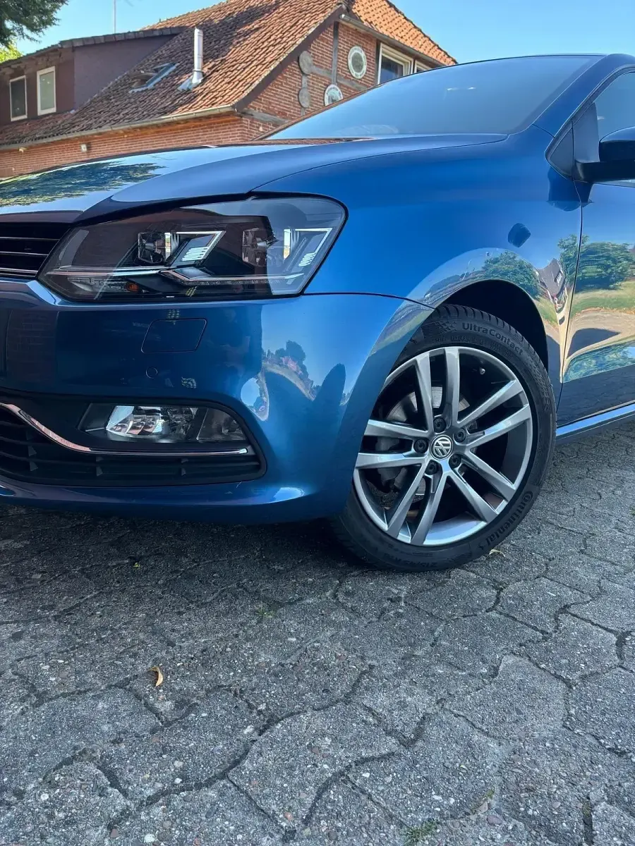 Gebraucht VW Polo Sound 90 PS (66 kW) 2017 Blau Kleinwagen
