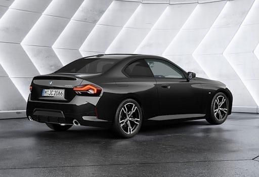 Neu BMW 220 184 PS (135 kW) 2025 Schwarz Coupé