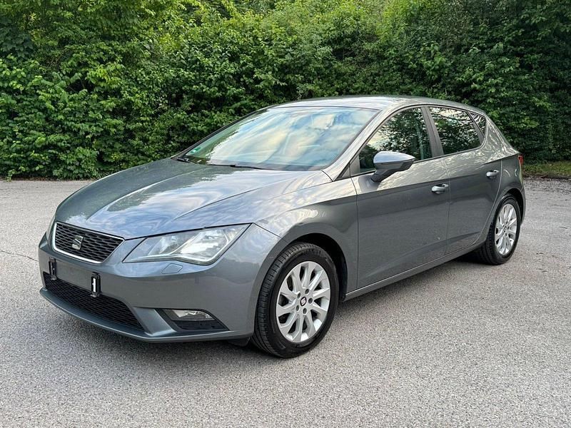 Braun Gebraucht 2013 Seat Leon FR Limousine | 7.490 € (Guter Preis) - Bild 1/4