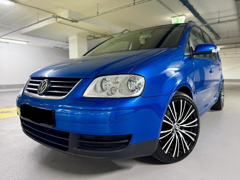 Blau Gebraucht 2003 VW Touran Van / Kleinbus | 3.400 € (Etwas zu teuer) - Bild 1/4