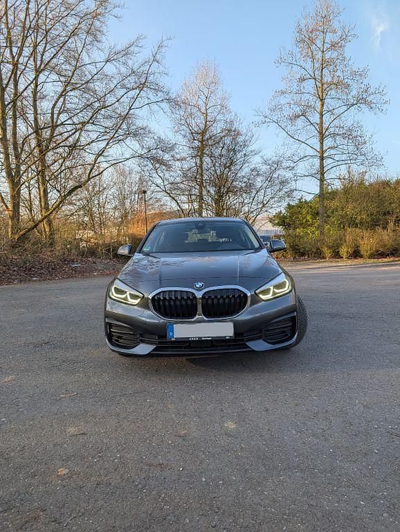 Gebraucht BMW 116 Advantage 116 PS (85 kW) 2020 Grau Kleinwagen