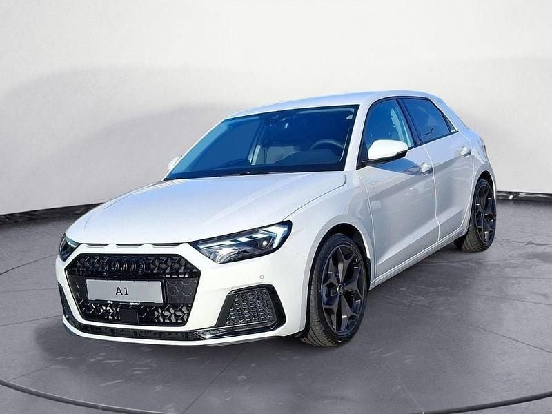 Neu Audi A1 Sportback Advanced Plus 116 PS (85 kW) 2025 Weiß Kleinwagen