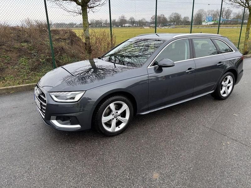 Grau Gebraucht 2020 Audi A4 Kombi | 27.400 € (Fairer Preis) - Bild 1/4