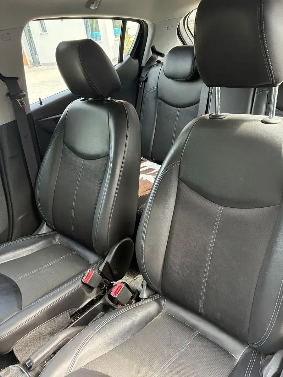 Gebraucht Opel Karl Exklusiv 75 PS (55 kW) 2015 Grau Kleinwagen