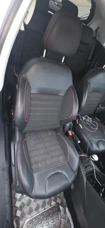 Gebraucht Peugeot 208 Allure 120 PS (88 kW) 2018 Weiß Kleinwagen