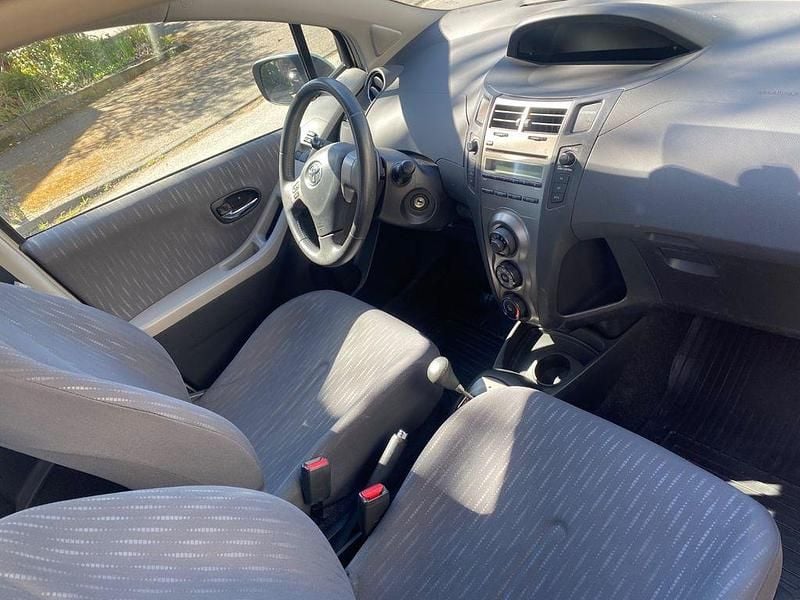 Gebraucht Toyota Yaris Sol 101 PS (74 kW) 2009 Gold Kleinwagen