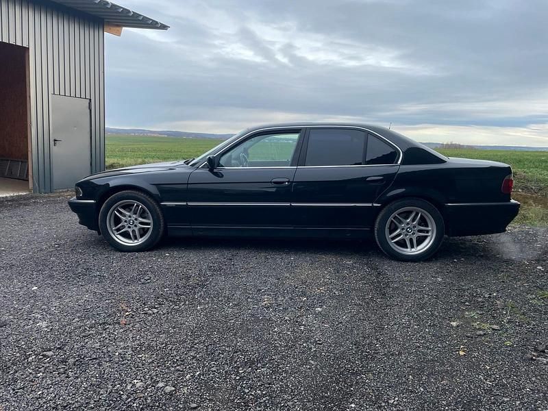 Gebraucht BMW 740 286 PS (210 kW) 1998 Schwarz Limousine