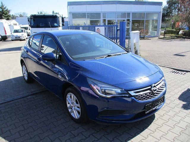Usata Opel Astra 110 CV (80 kW) 2019 Blu Berlina