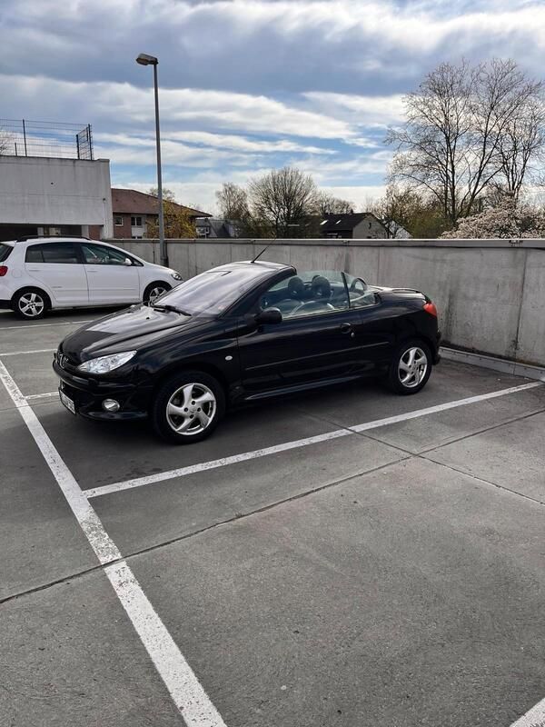 Schwarz Gebraucht 2005 Peugeot 206 CC Cabrio | 3.999 € (Teuer) - Bild 1/3